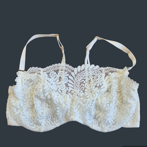 Aerie Real Power Lace Balconette - Picture 1 of 5